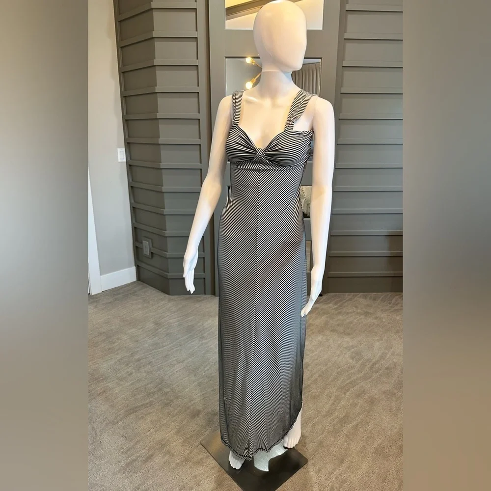 Max Studio Black and Cream Striped Maxi Dress Size Small Max Studio Black and Cream Striped Maxi Dress Size Small